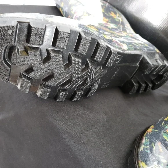 Rainboots Nicole Miller Rainyday Magda Waterproof Boots Last Pair Size 6 - Picture 7 of 8